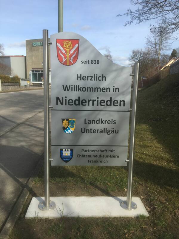 Ortseingangsschild Niederrieden